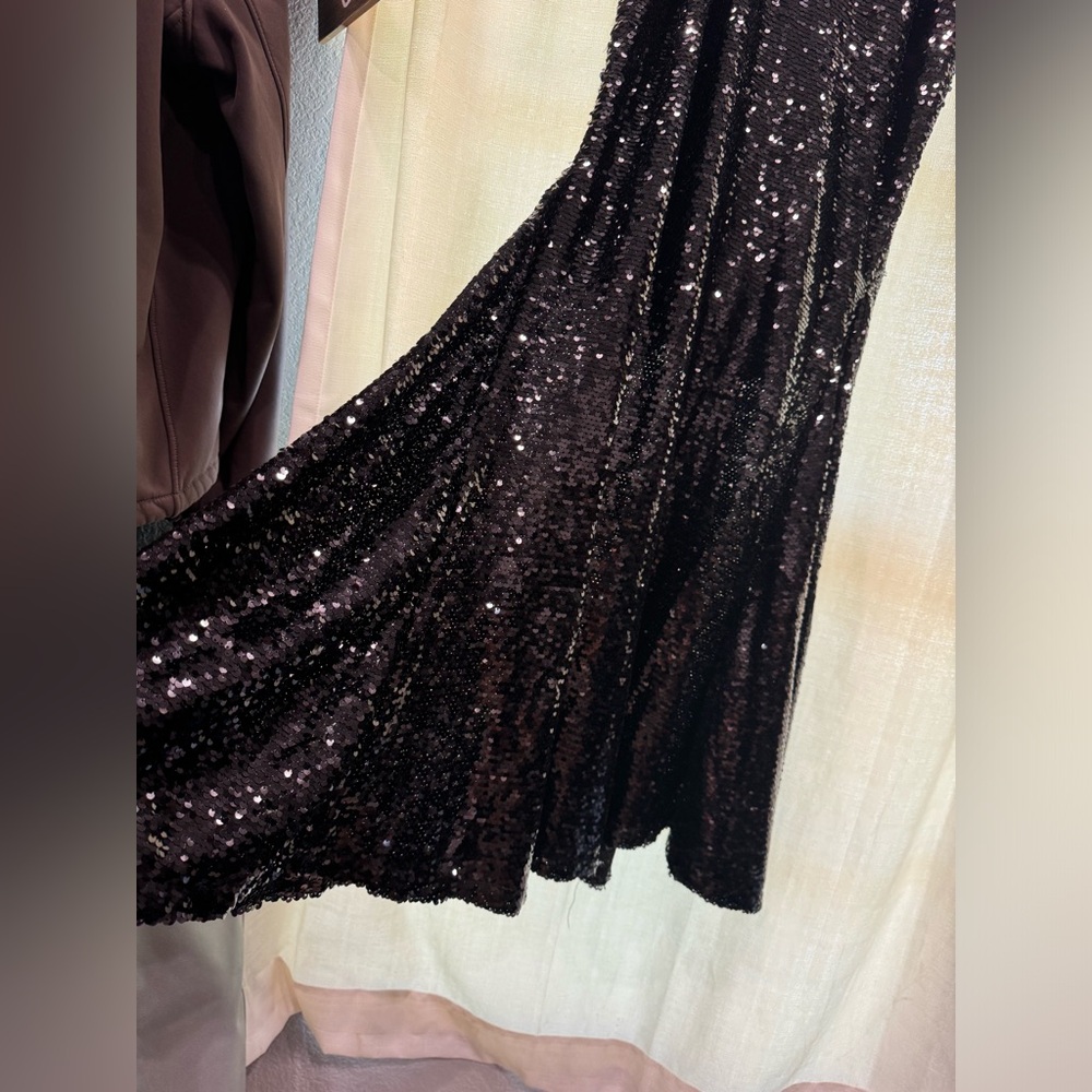 NWT 🖤 Small L&B Sequin Skirt